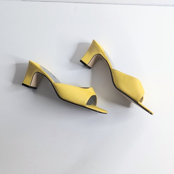 Vintage Shoes - VTG Square Toe Chunky Heel Yellow Slip On Heels